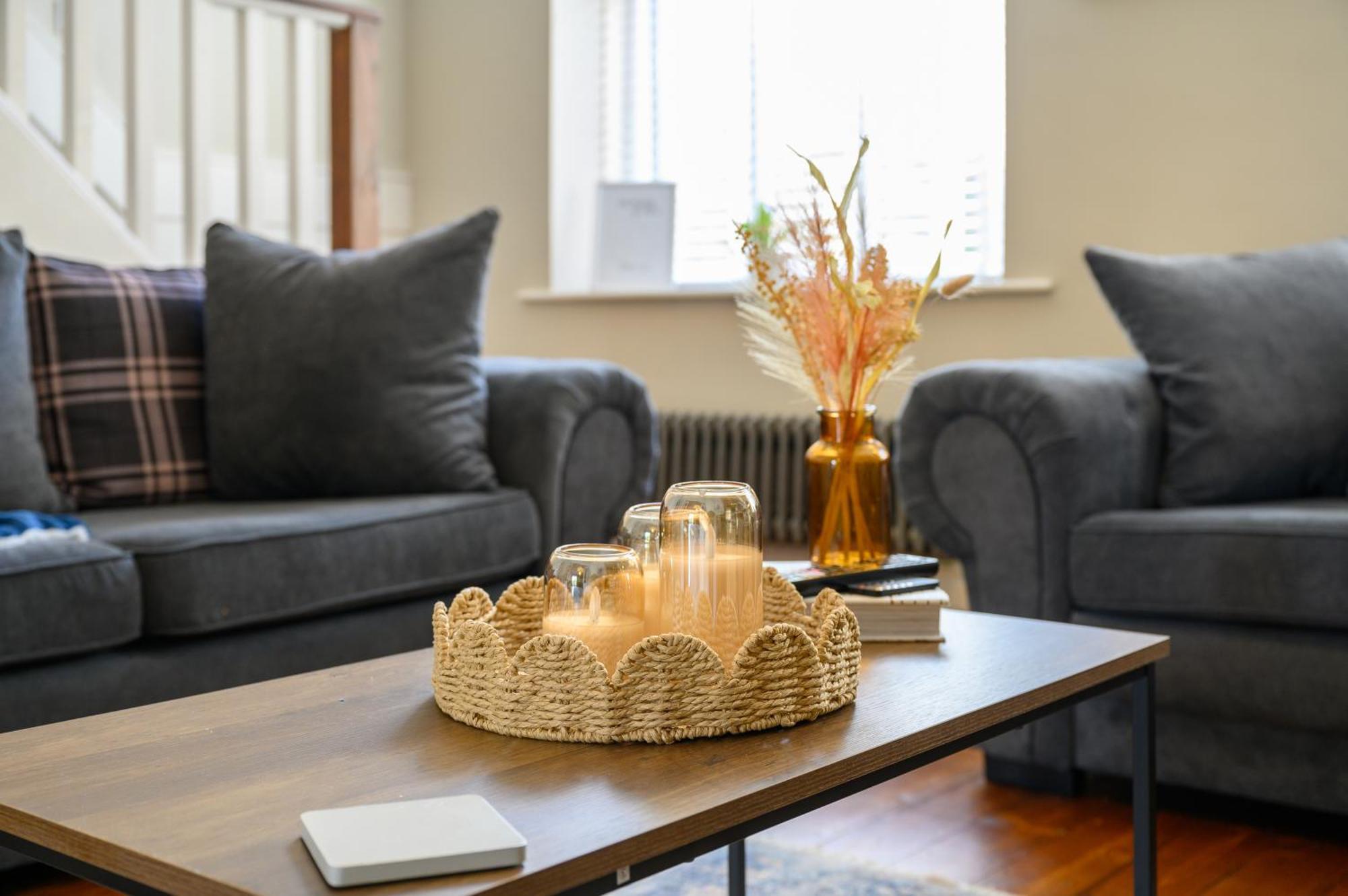 Relax At Little Hawkcliffe Villa Steeton ภายนอก รูปภาพ