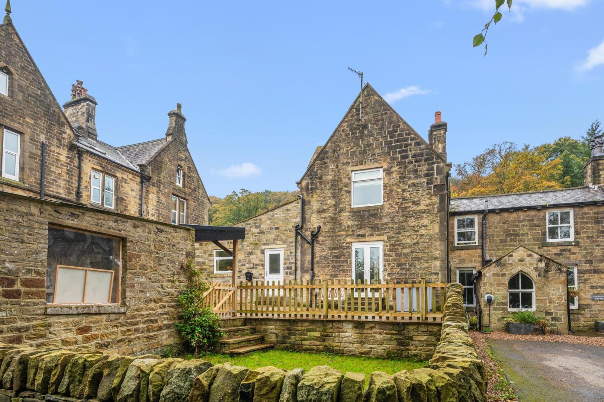 Relax At Little Hawkcliffe Villa Steeton ภายนอก รูปภาพ